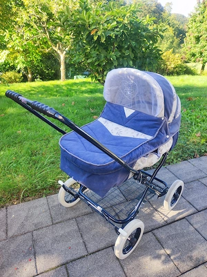 Kinderwagen Knokin zu verschenken  Bild 3