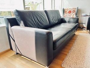 Dunkelbraune Ledercouch zu verschenken Bild 3