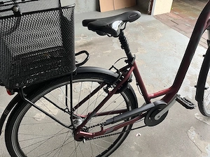 KTM Damenfahrrad 7 Gänge,metallic-weinrot samt Zubehör Bild 3