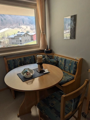 Eckbank, Stühle mit Tisch Bild 2