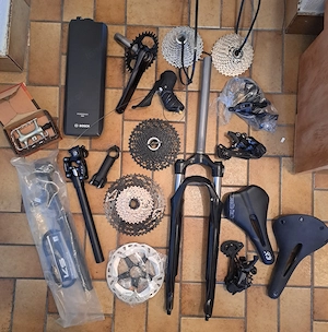 Unterschiedlichste Fahrradteile zu verkaufen! 