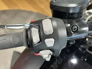 Triumph Rocket 3 R Black Bild 9