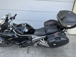 Suzuki GSX 1250 FA BJ 2014 Bild 3