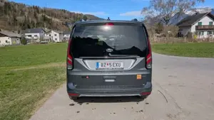 Ford Tourneo Connect Bild 2