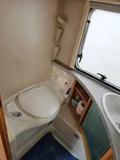 Verkaufe Fendt Saphir 495 Wohnwagen Bj 10.2011 Bild 4