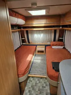 Verkaufe Fendt Saphir 495 Wohnwagen Bj 10.2011 Bild 2