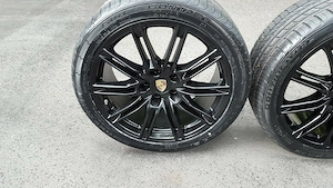 Original  Porsche Cayenne 958 21 Zoll Sommerräder  Bild 3