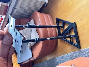 Verschenke zwei Boxenständer gegen Abholung