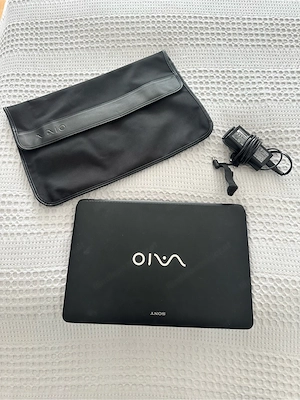 Sony VAIO Laptop   zuverlässig & elegant Bild 2