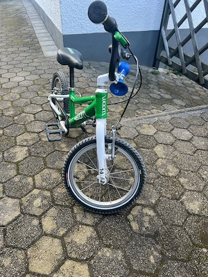 Grünes Woom 2 Kinderfahrrad  Bild 2