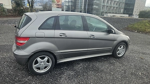 Mercedes-Benz B 180 B 180 CDI (245.207) Bild 2
