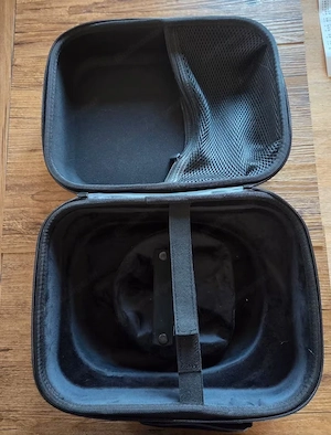 Meta Quest 3 mit S3 Pro Strap, Charging Dock, große Tasche Bild 4