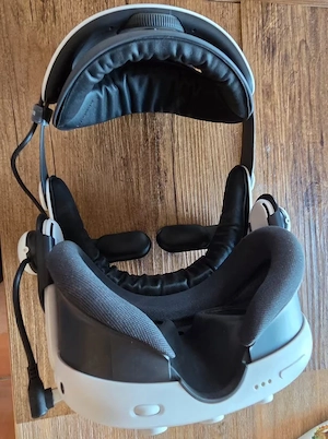 Meta Quest 3 mit S3 Pro Strap, Charging Dock, große Tasche Bild 5