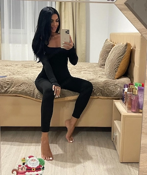 Juliana Neu in Stadt Bild 2