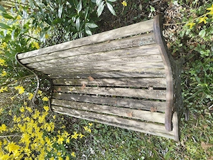 Antike kleine Parkbank  Bild 4