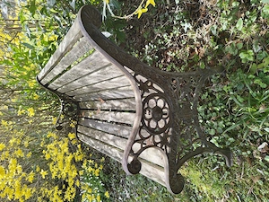 Antike kleine Parkbank  Bild 3