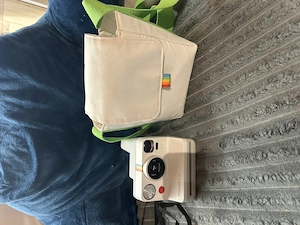 Polaroidkamera mit Tasche 