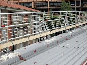 Absturzsicherung Verleih - Dach Solar PV Arbeiten Bild 3