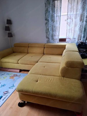 Gelbes Sofa L-förmig aus Stoff mit Ausziehfunktion und Stauraum Bild 2