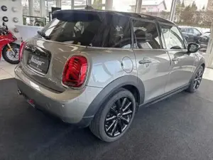 MINI Mini F55 Bild 4