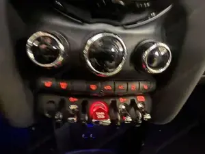 MINI Mini F55 Bild 7