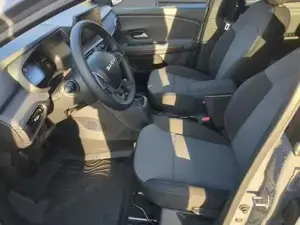 Dacia Jogger Extreme+ 5-Sitzer+SHZ+Navi Hybrid 140 103 kW (1... Bild 4