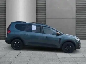 Dacia Jogger Extreme 5-S TCe 110 81 kW (110 PS), Schaltgetri... Bild 2