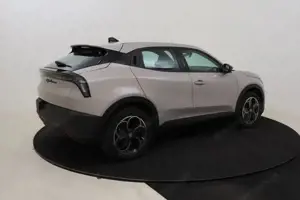 Alfa Romeo Junior 115 kW (156 PS), Automatik, Frontantrieb Bild 5