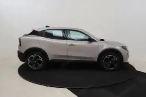 Alfa Romeo Junior 115 kW (156 PS), Automatik, Frontantrieb Bild 4