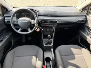 Dacia Sandero Essential TCe 90 PS Klima-DAB-LED-Tempomat-Limi... Bild 7