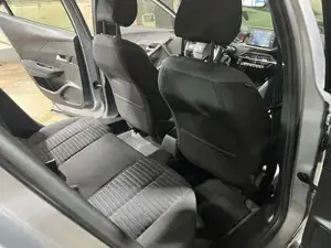 Peugeot 2008 Bild 19