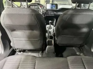 Peugeot 2008 Bild 15