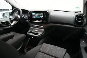 Mercedes-Benz Vito 116 CDI 4x4 Tourer PRO Lang Navi W-Paket Bild 9