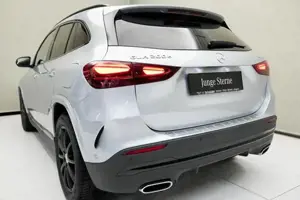 Mercedes-Benz GLA 200 Bild 12