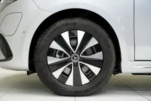 Mercedes-Benz EQV 300 AVANTGARDE Lang LM LED Bel.Sitz KlimaA Bild 4