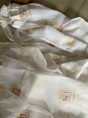 Gardinen und Gardinenstoffreste Bild 3