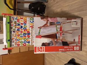 Spieltafel  - Hape inkl. Magnet-Buchstaben Ziffern Symbolen