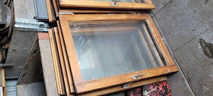 Fensterflügel 60er Jahre zu verschenken