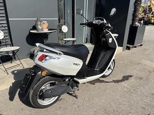 Peugeot Vivacity 50  Bild 3