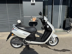 Peugeot Vivacity 50  Bild 2