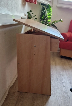 Kompakter Schreibtisch, höhenverstellbar, mit neigbarer Arbeitsfläche Bild 3