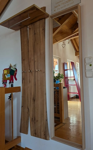 Garderobenpanel und Spiegel Bild 2