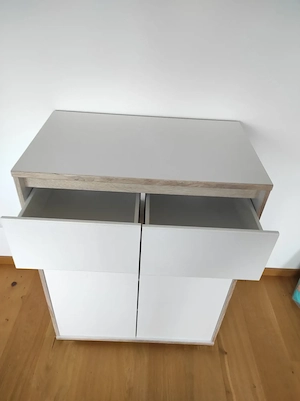 Kommode in weiß Holz mit Schubladen und Türen Bild 4