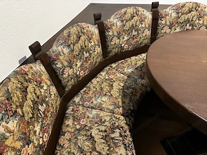 Eckgruppe mit Tisch für 8 Personen Bild 5