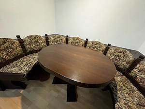 Eckgruppe mit Tisch für 8 Personen Bild 2