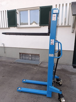 Stapler Hochhubwagen Deichselstapler