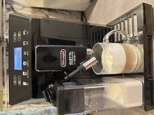 DeLonghi Eletta  Evo Cappuccino Latte  Kaffeevollautomat Schwarz