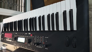 Korg Kross2 Synthesizer Workstation Bild 3