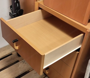 Brauner Schreibtisch Bild 5