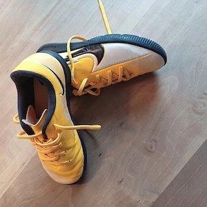 Hallenschuhe Nike Bild 3